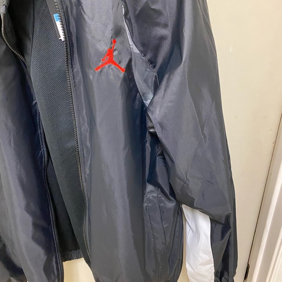 Jordan Legacy AJ11 lightweight jacket 💕 - Picture 5 of 7